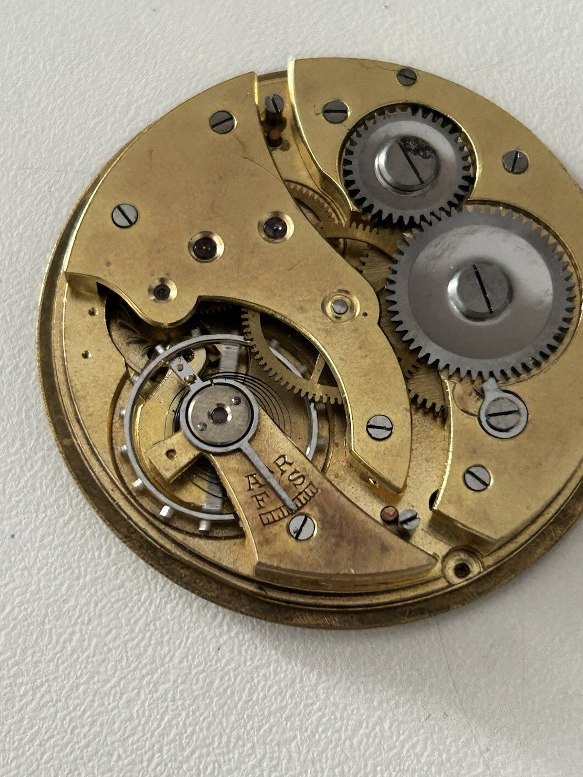 406025
