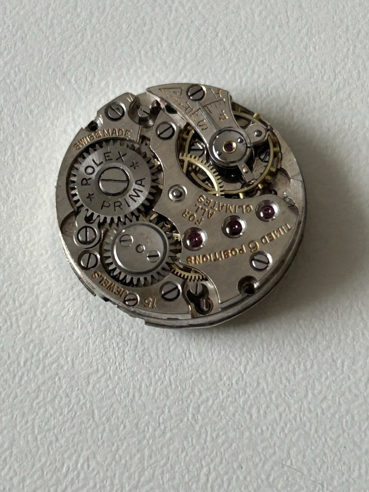 405879