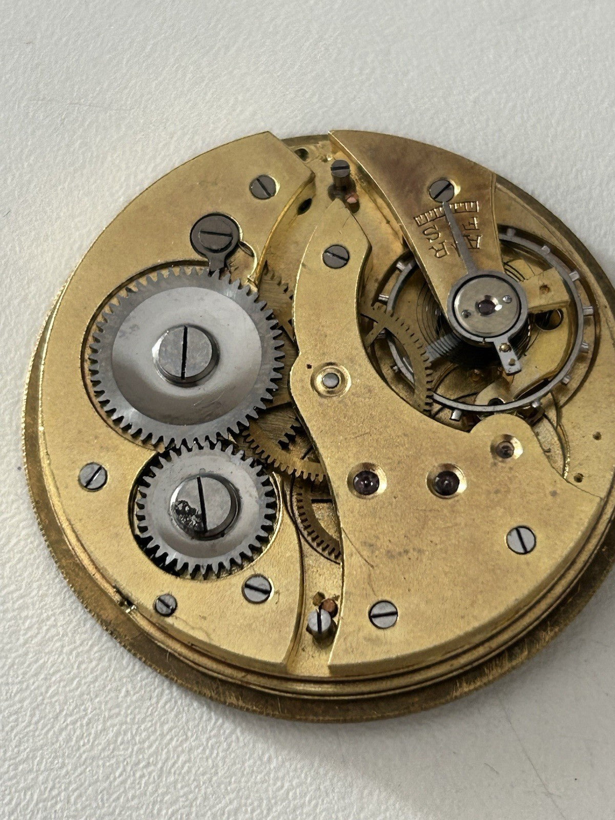 406025