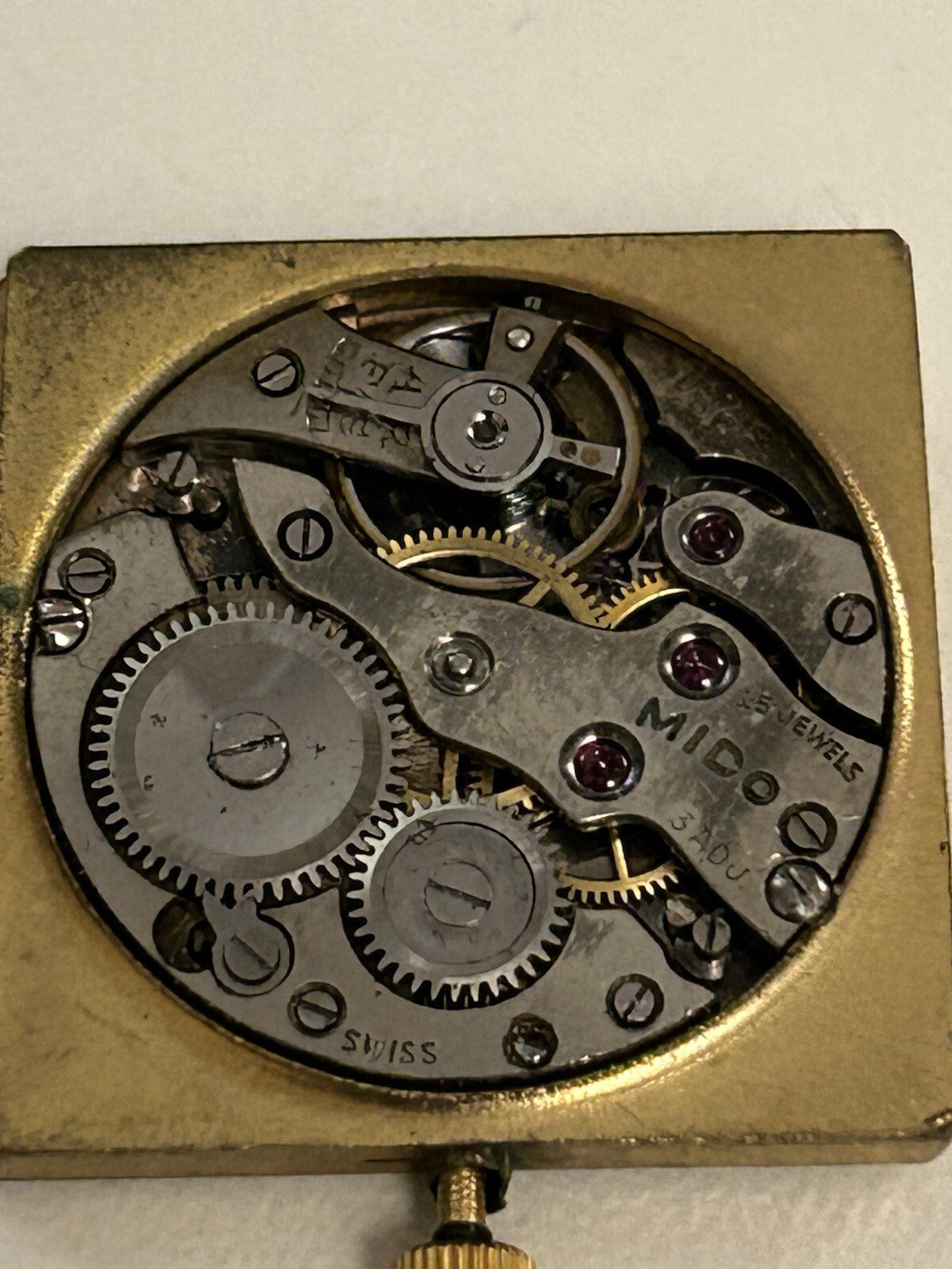 406181