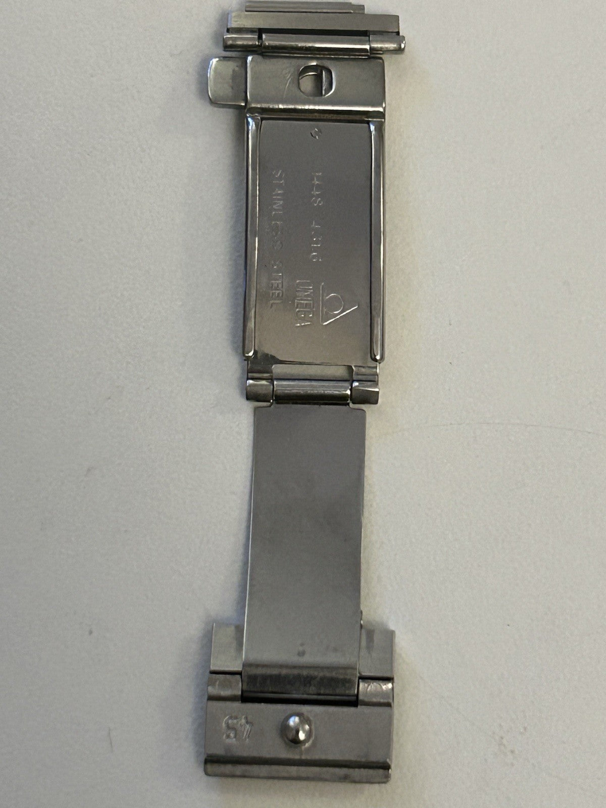 405946