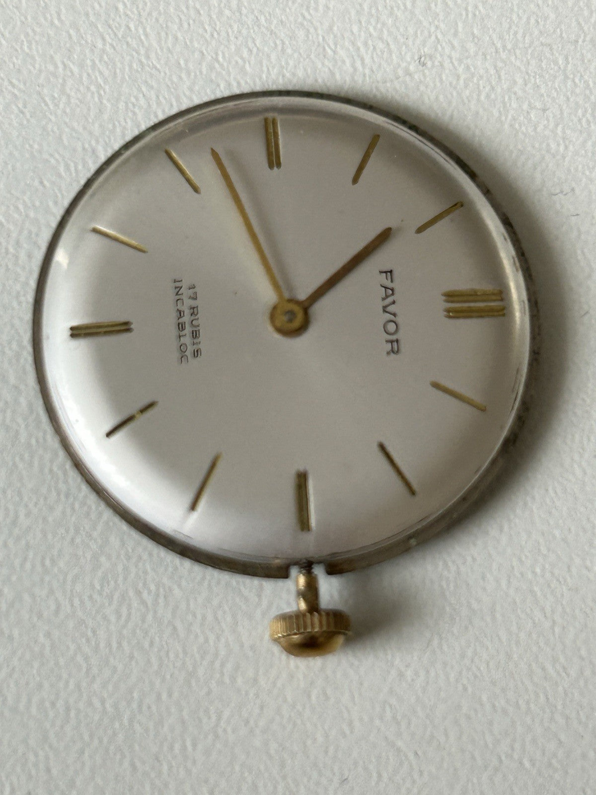 405855