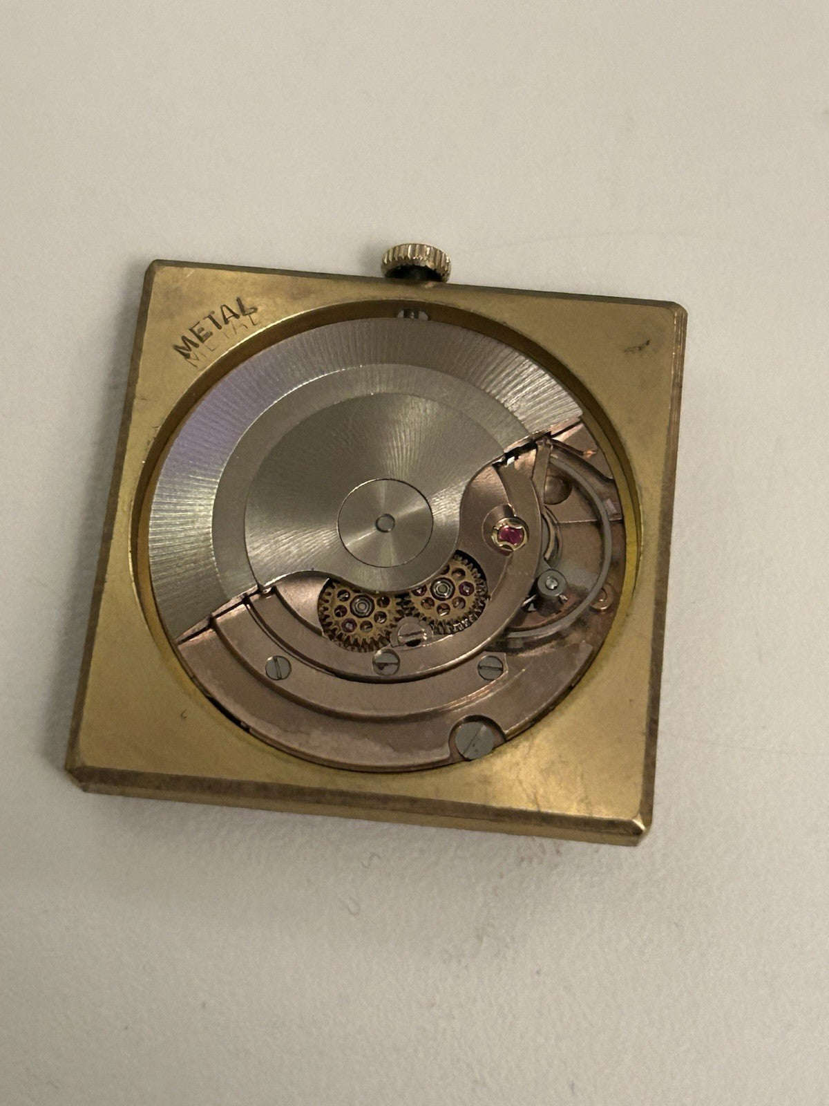 405874