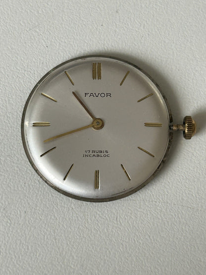 405855