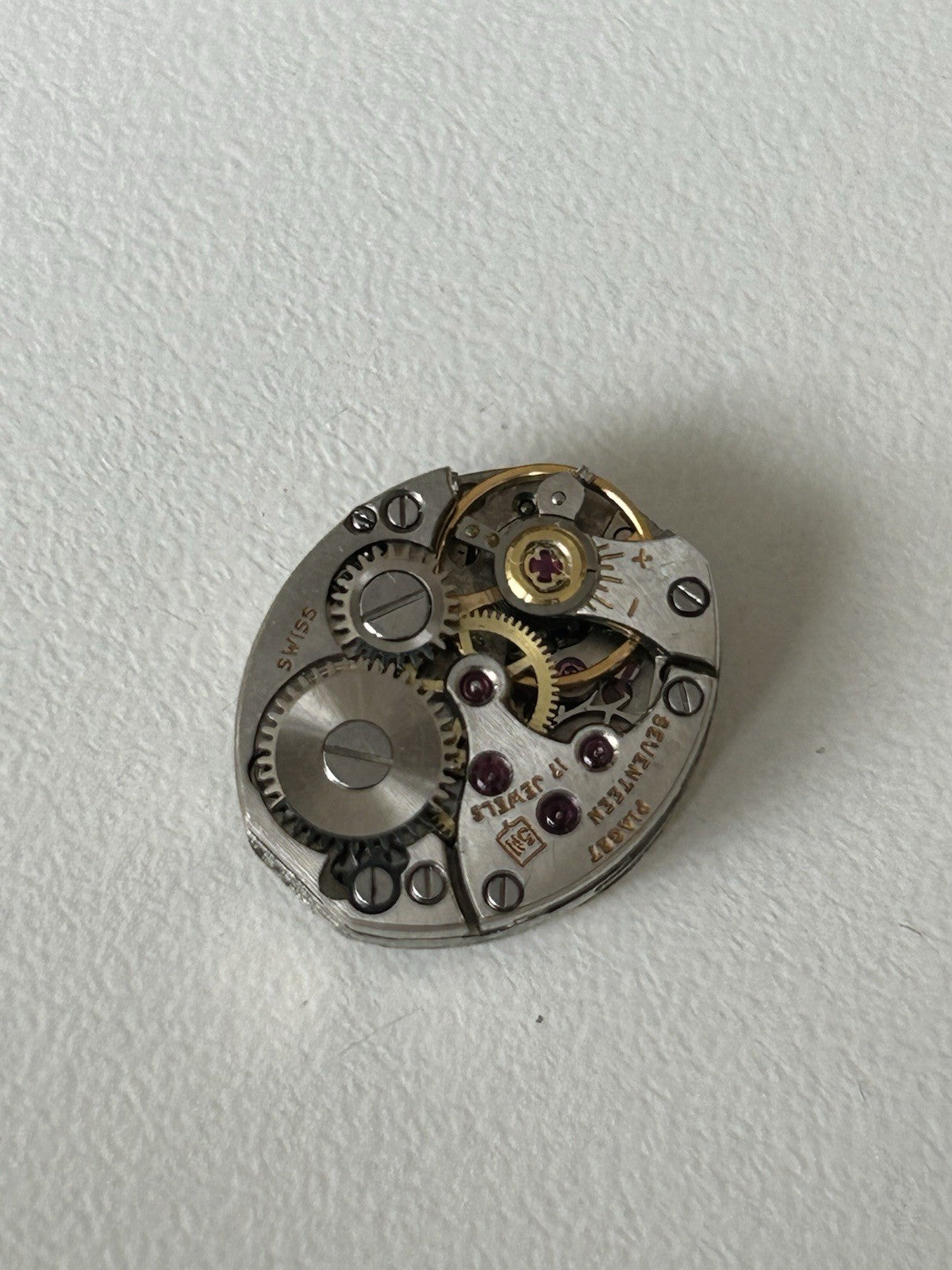 405881