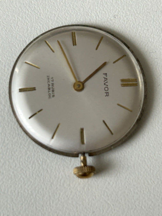 405855